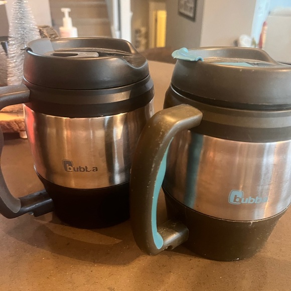 Bubba 52oz insulated beverage holder hot or cold. Amazing for vacation
Both - Picture 3 of 3